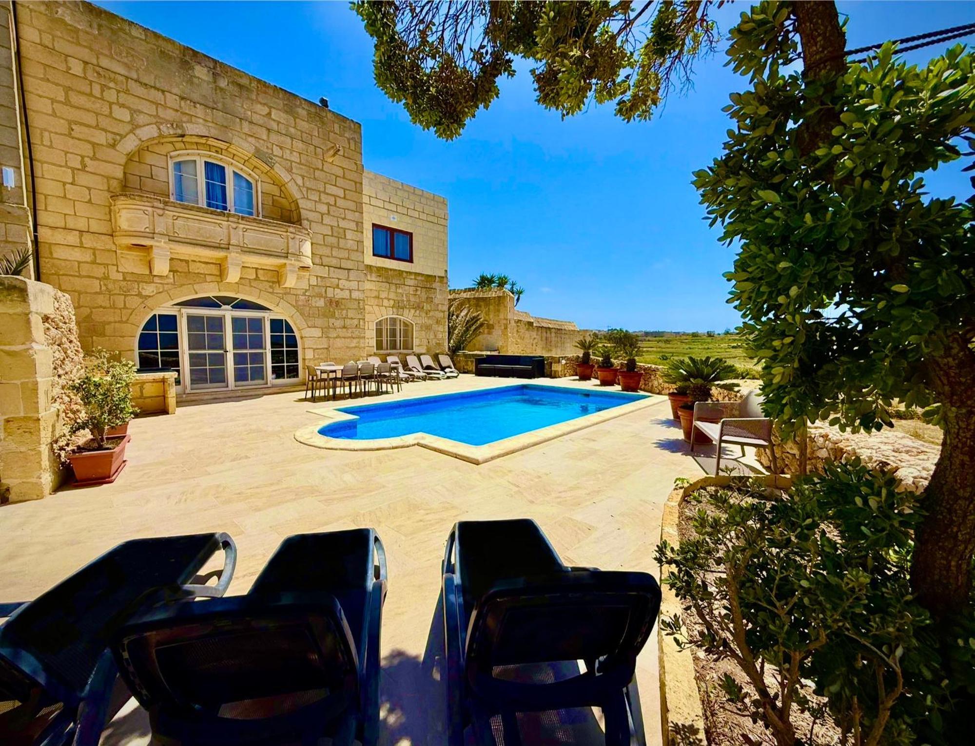 Lonza Gharb Farmhouse Εξωτερικό φωτογραφία